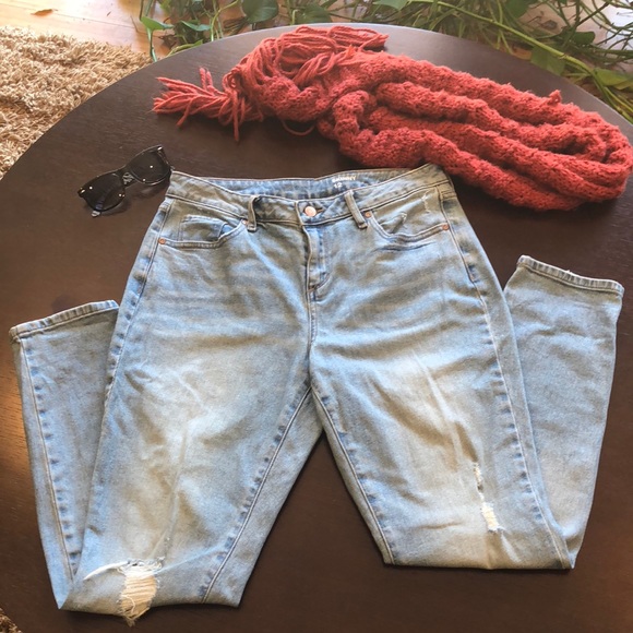 Sonoma Denim - Women’s Blue Ripped Sonoma Skinny Jeans Size 12